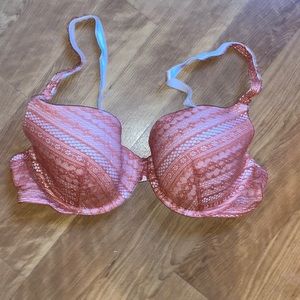 Victoria’s Secret lined Demi bra size 36C